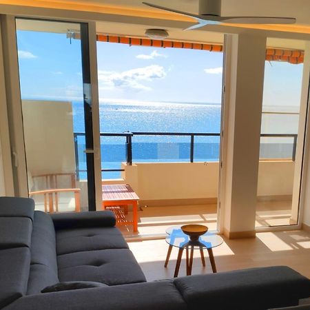 Beachfront -- New Luxury Apartment -- 1ª Linea Playa -- Fuengirola City Center -- Private Parking -- Panoramic Sea Views -- 외부 사진