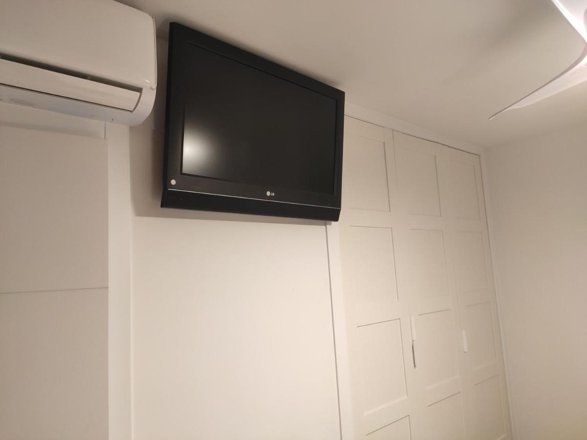 Beachfront -- New Luxury Apartment -- 1ª Linea Playa -- Fuengirola City Center -- Private Parking -- Panoramic Sea Views -- 외부 사진